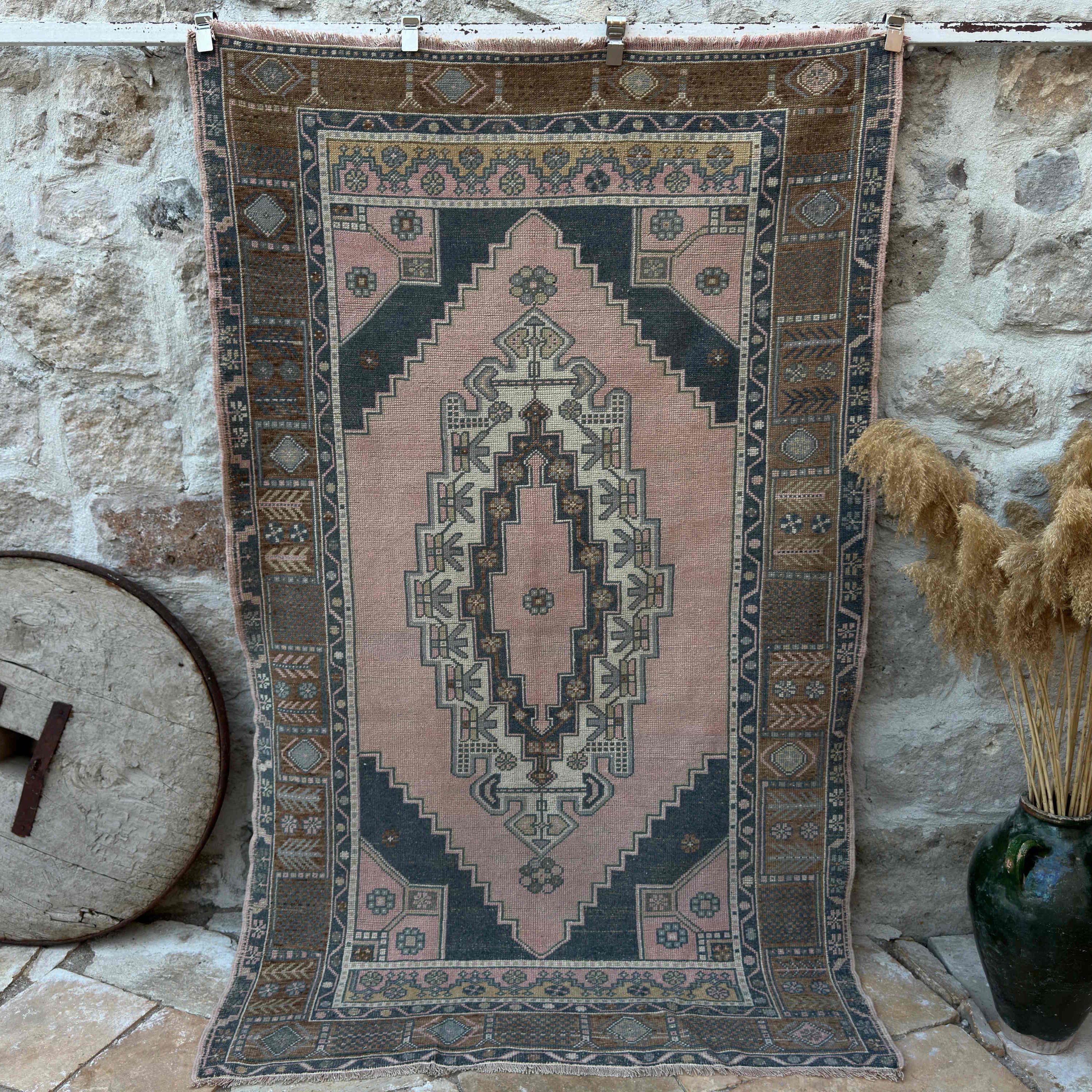 Pink 5' x 8' vintage geometric rug with traditional design, handmade in Turkey – Harley.