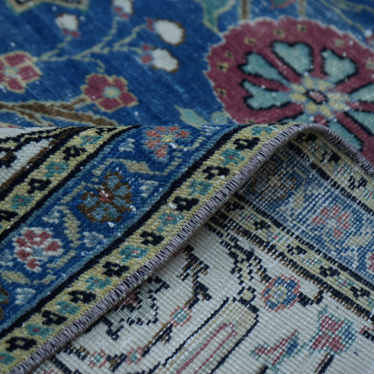 Additional view of the blue vintage Turkish kayseri rug, hand-knotted in wool and cotton.