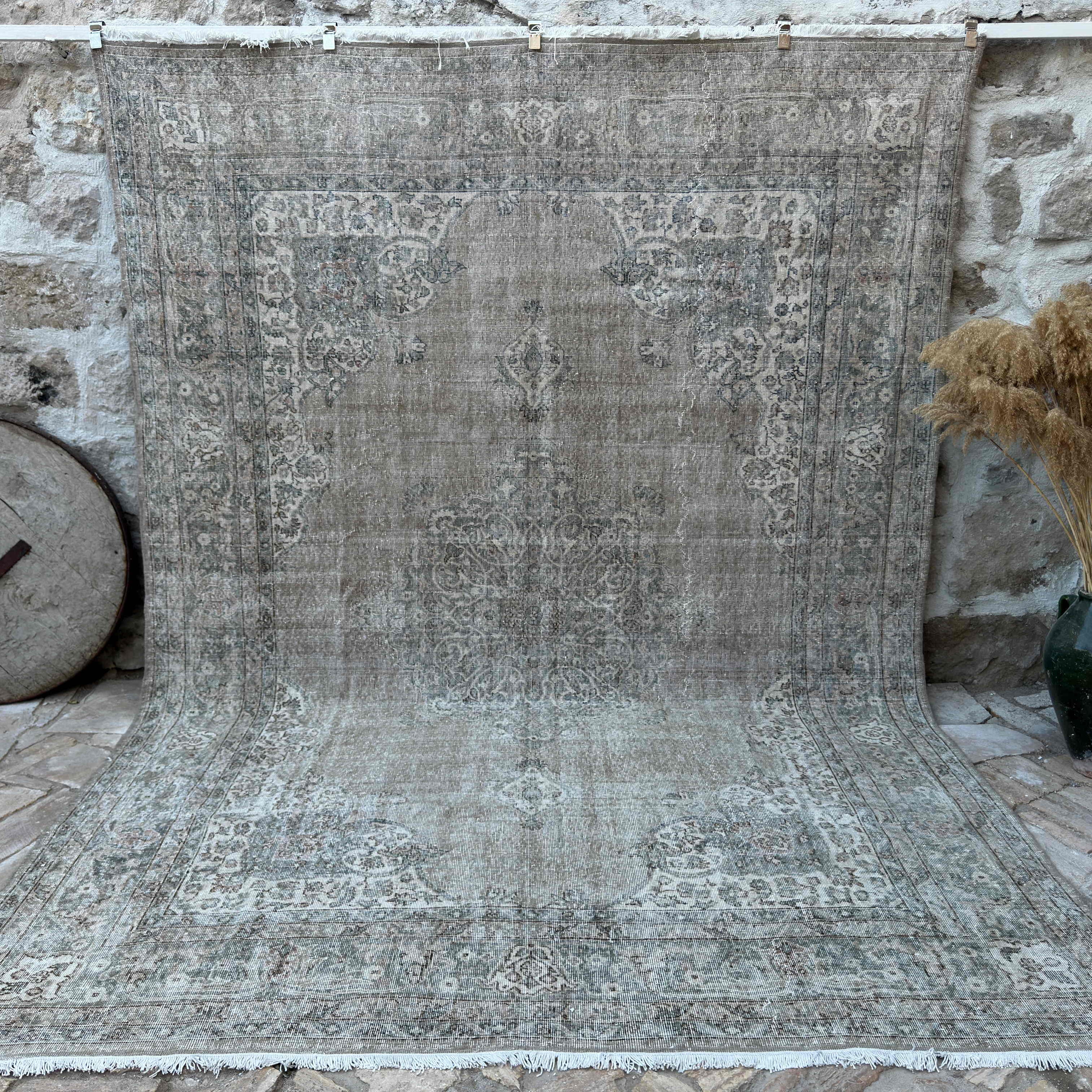 Brown 8' x 12' vintage large rug with medallion design, handmade in Turkey – Francis.