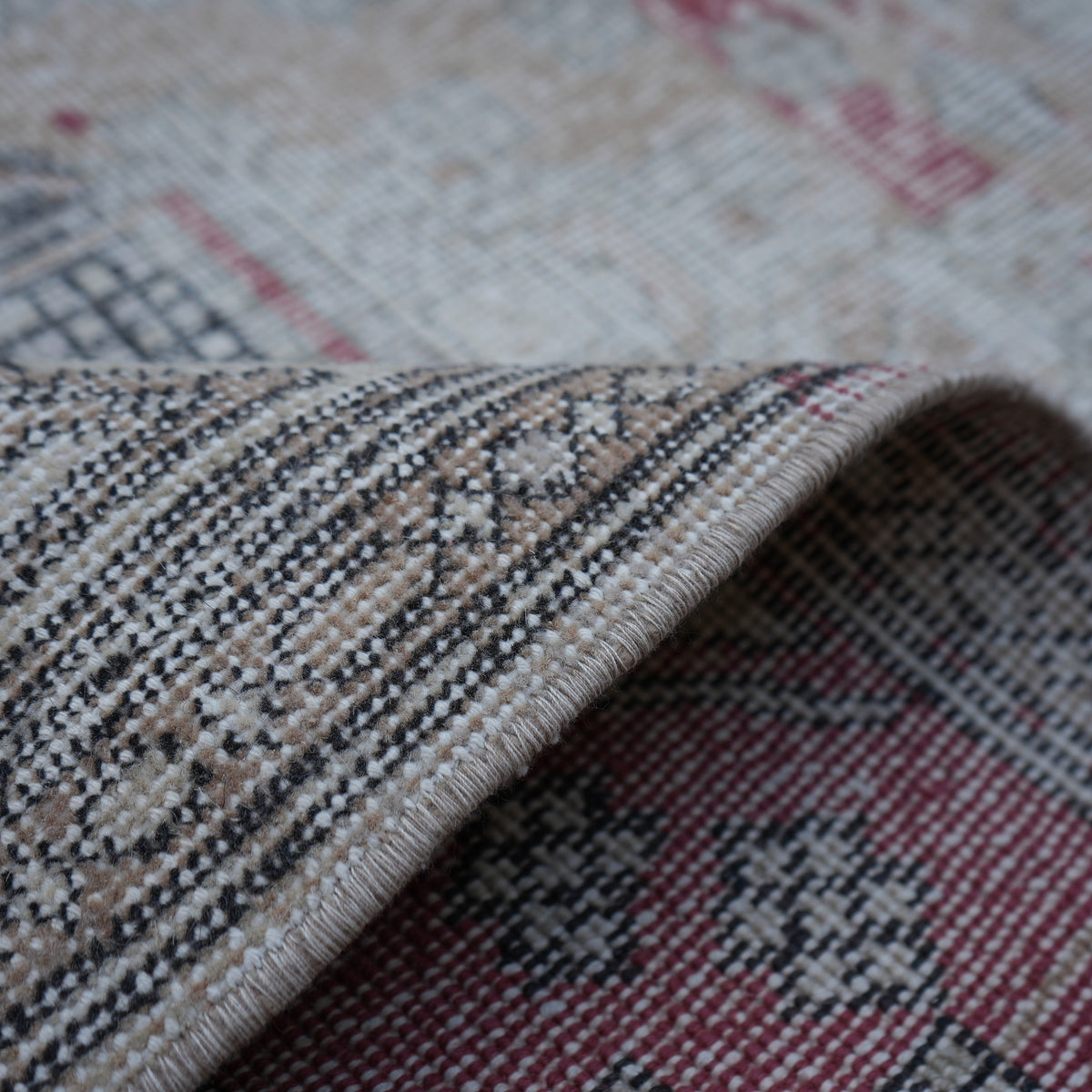 Additional view of the beige vintage Turkish long runner rug, hand-knotted in wool and cotton.