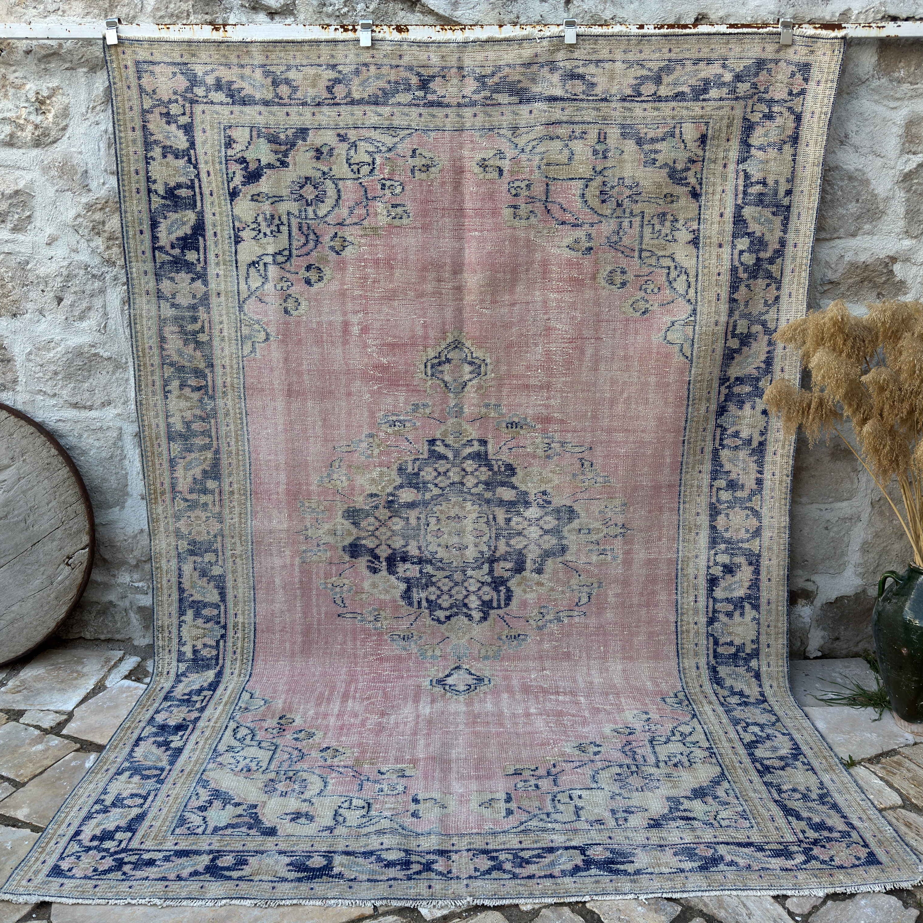 Pale Pink 7' x 10' vintage medallion carpet with medallion design, handmade in Turkey – Aairah.
