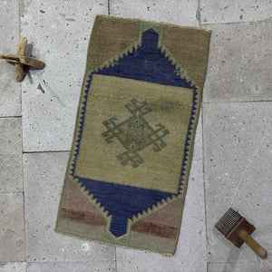 Sisile - Vintage Small Rug