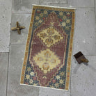 Gray 2' x 3' vintage traditional rug with traditional design, handmade in Turkey – Ortensia.