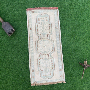 Darcey - Vintage Turkish Rug