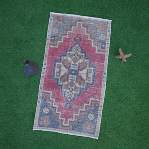 Hammett - Vintage Turkish Rug