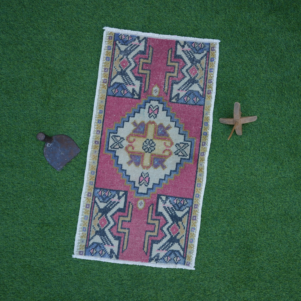 Red 1' x 3' vintage turkish rug with traditional design, handmade in Turkey – Otis.