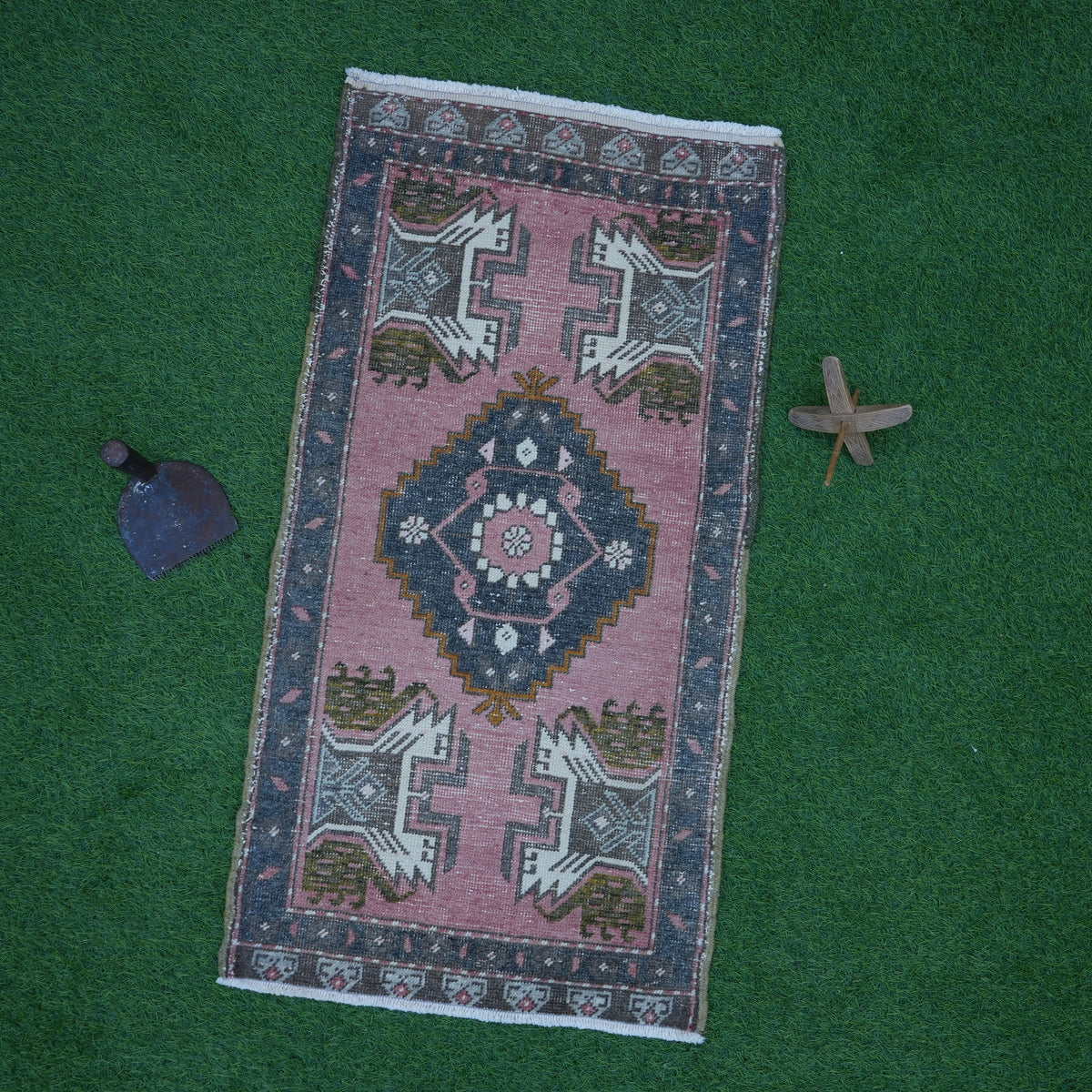 Pink 2' x 3' vintage turkish rug with traditional design, handmade in Turkey – Mario.