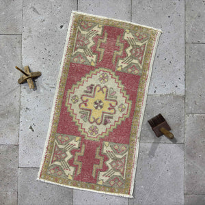 Zoya - Vintage Turkish Rug