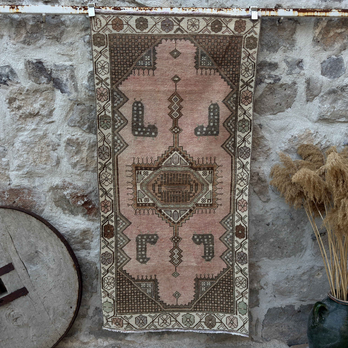 Pink 3' x 6' vintage turkish rug with traditional design, handmade in Turkey – Joly.