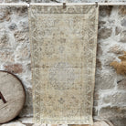 Beige 4' x 7' vintage turkish rug with medallion design, handmade in Turkey – Catherine.
