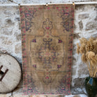 Beige 4' x 7' vintage turkish rug with medallion design, handmade in Turkey – Clay.