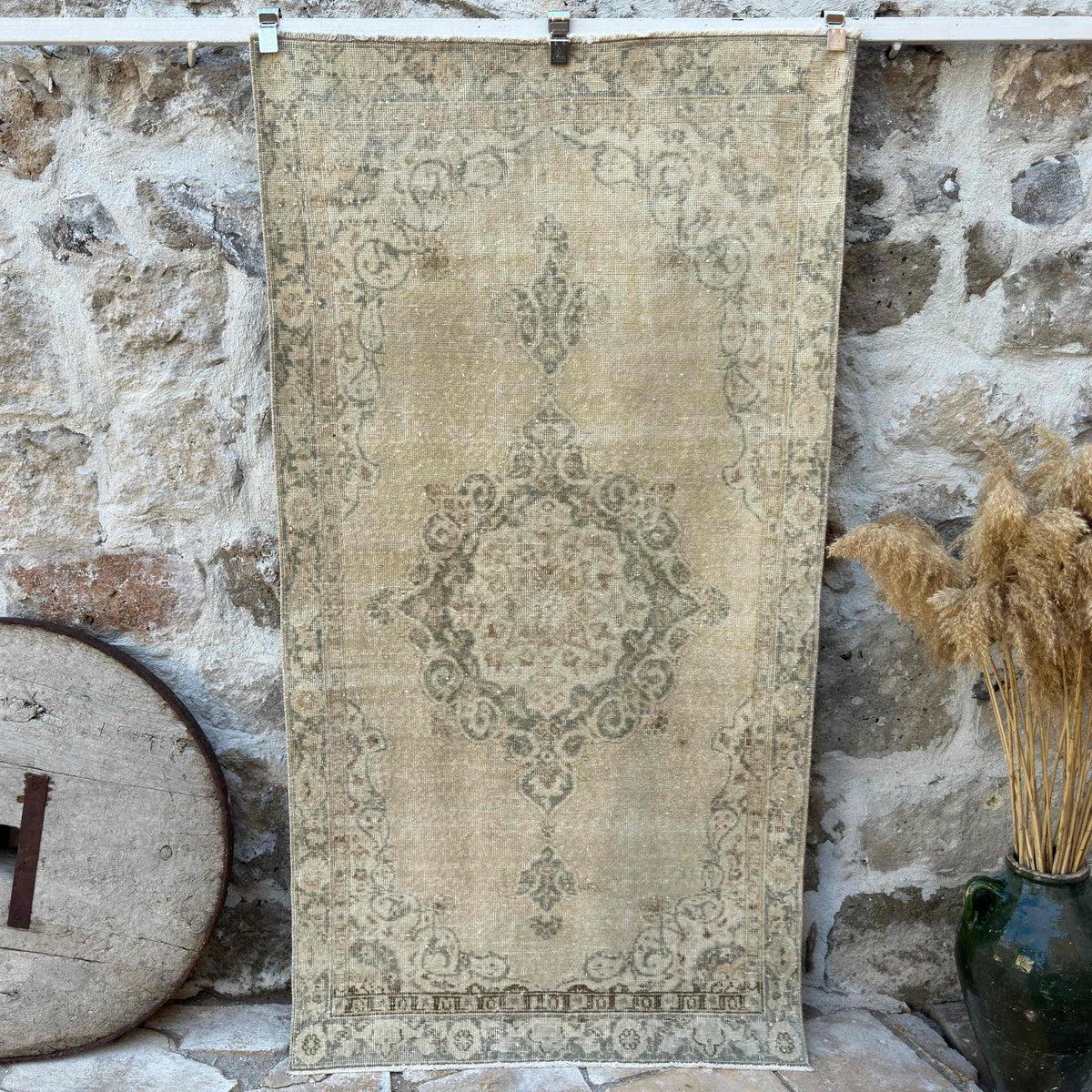 Beige 4' x 7' vintage turkish rug with neutral design, handmade in Turkey – Kayla.