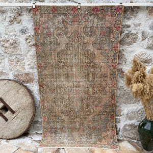 Singh - Vintage Turkish Rug