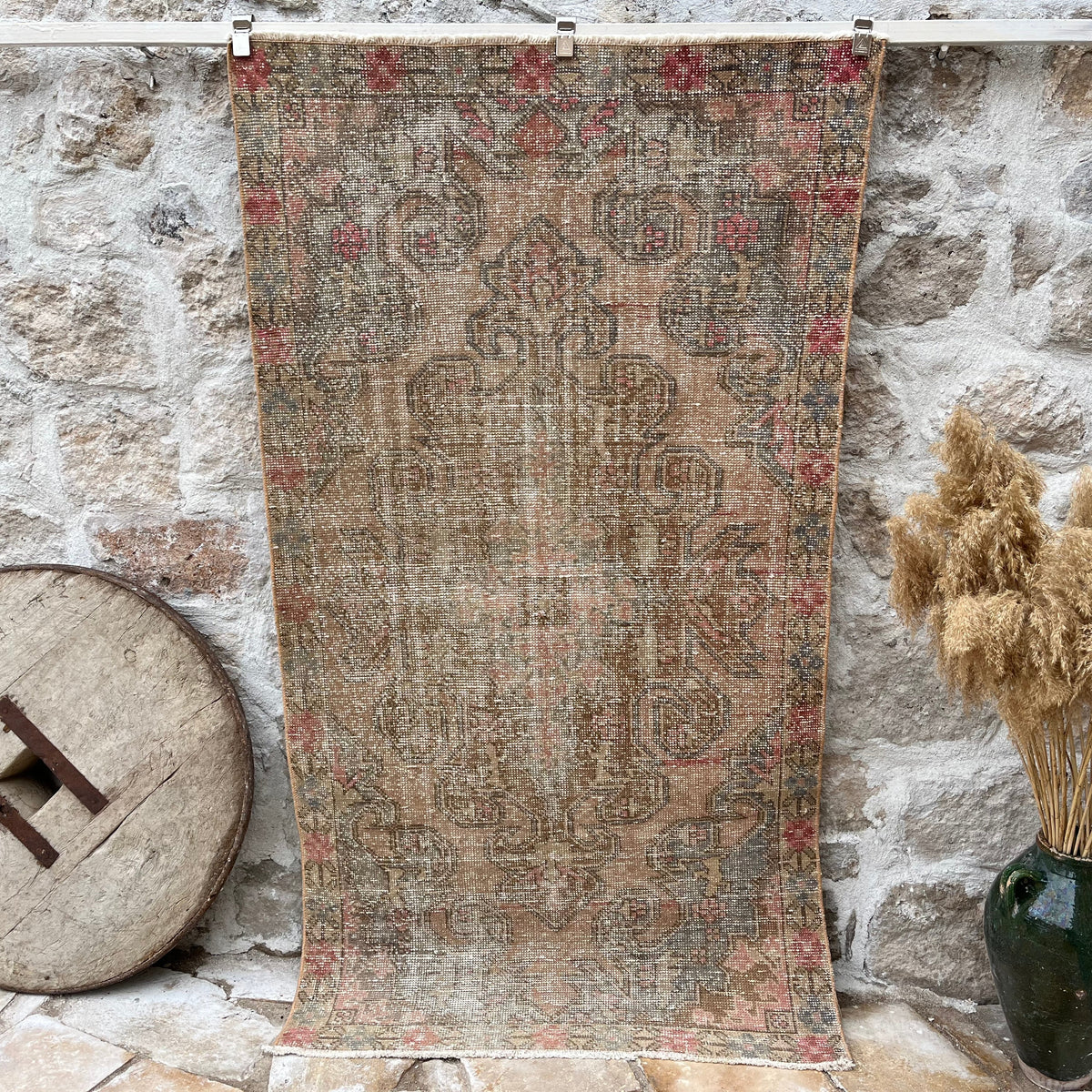 Pink 4' x 7' vintage turkish rug with traditional design, handmade in Turkey – Singh.