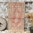 Pink 4' x 7' vintage turkish rug with medallion design, handmade in Turkey – Zachariah.