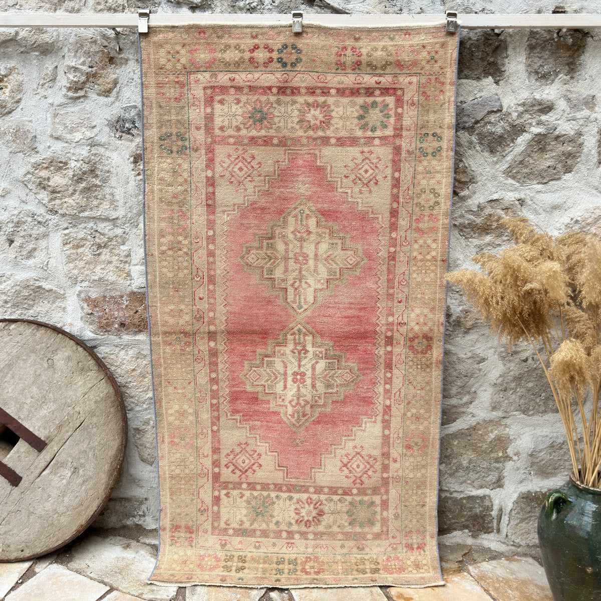Pink 4' x 7' vintage turkish rug with medallion design, handmade in Turkey – Zachariah.