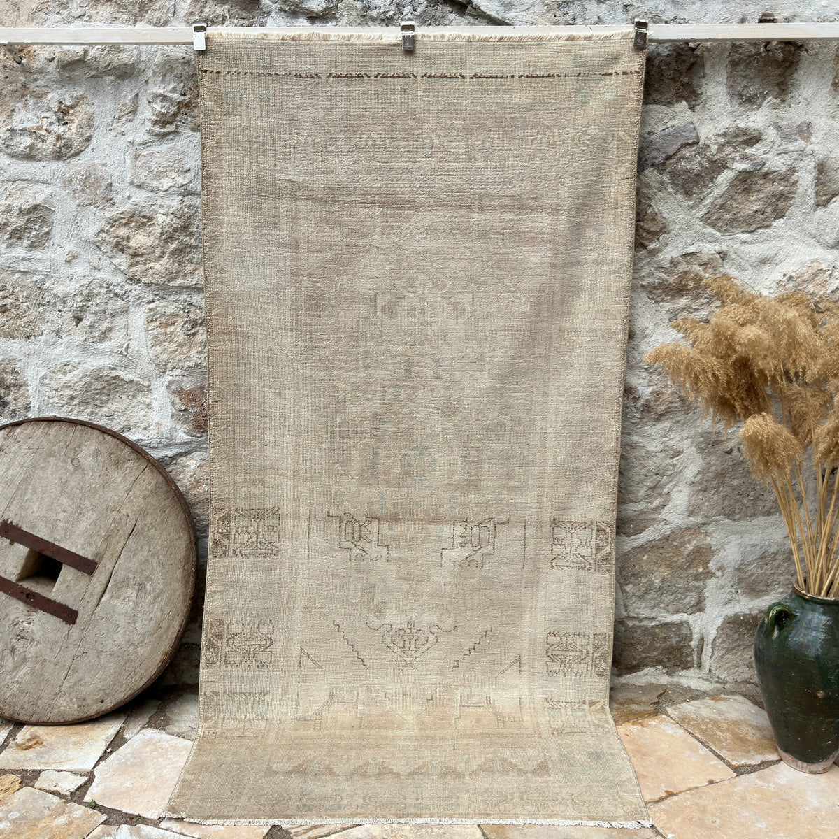 Beige 4' x 8' vintage turkish rug with neutral design, handmade in Turkey – Georgia.