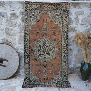 Ulla - Vintage Turkish Rug