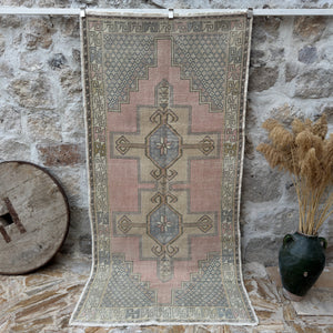 Giralda - Vintage Turkish Rug
