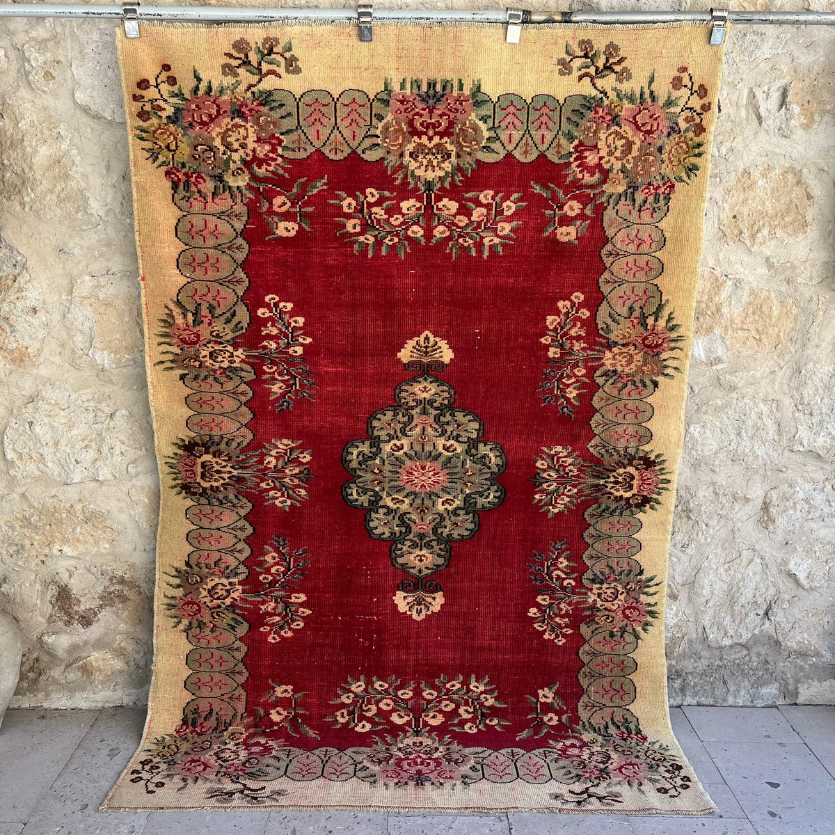 Red 5' x 7' vintage turkish rug with traditional design, handmade in Turkey – Bly.