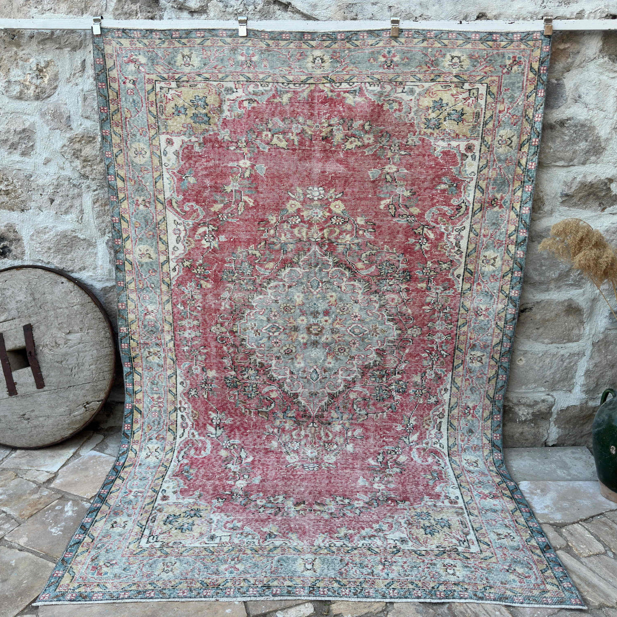 Red 6' x 10' vintage turkish rug with medallion design, handmade in Turkey – Adonis.