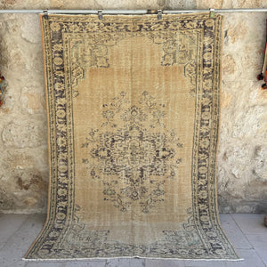 Vinny - Vintage Turkish Rug