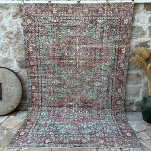 Kieran  - Vintage Turkish Rug