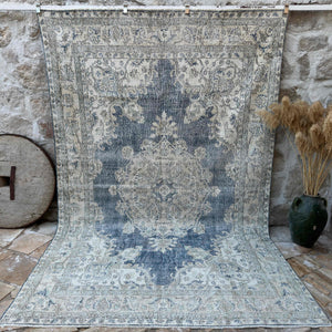 Kylan  - Vintage Turkish Rug