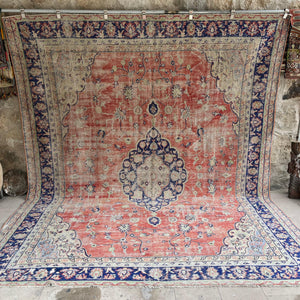 Patrick - Vintage Turkish Rug