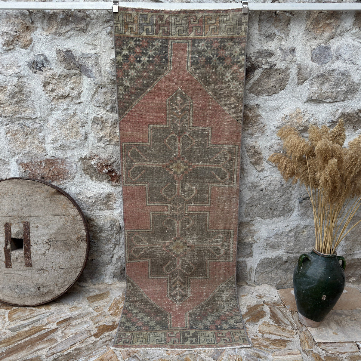 Pink 3' x 8' vintage turkish runner rug with geometric design, handmade in Turkey – Etty.