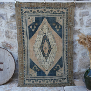 Berget - Vintage Wool Rug
