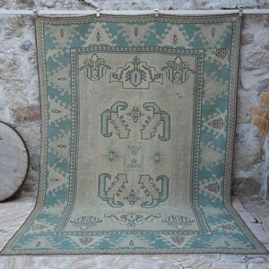 Bria - Vintage Wool Rug