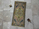 Warner 1'7" x 3'6"