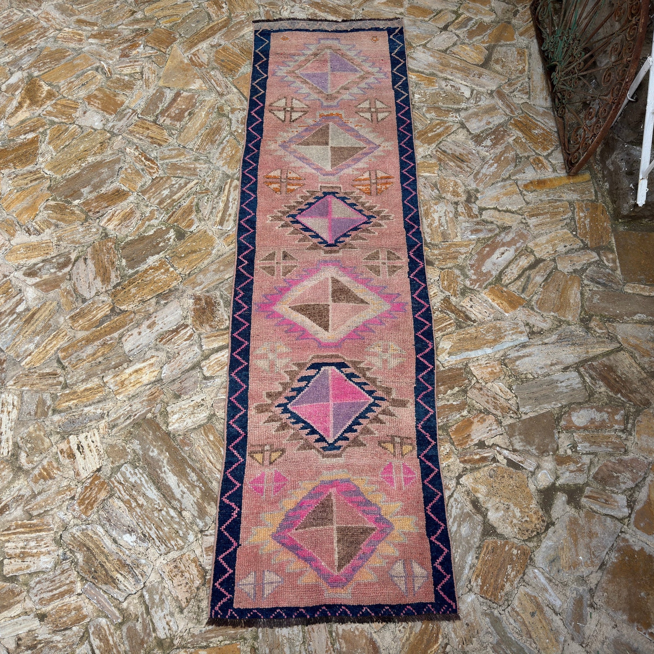 Willard 3'4" x 11'6"