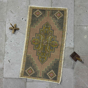 Monika - Wool Vintage Rug