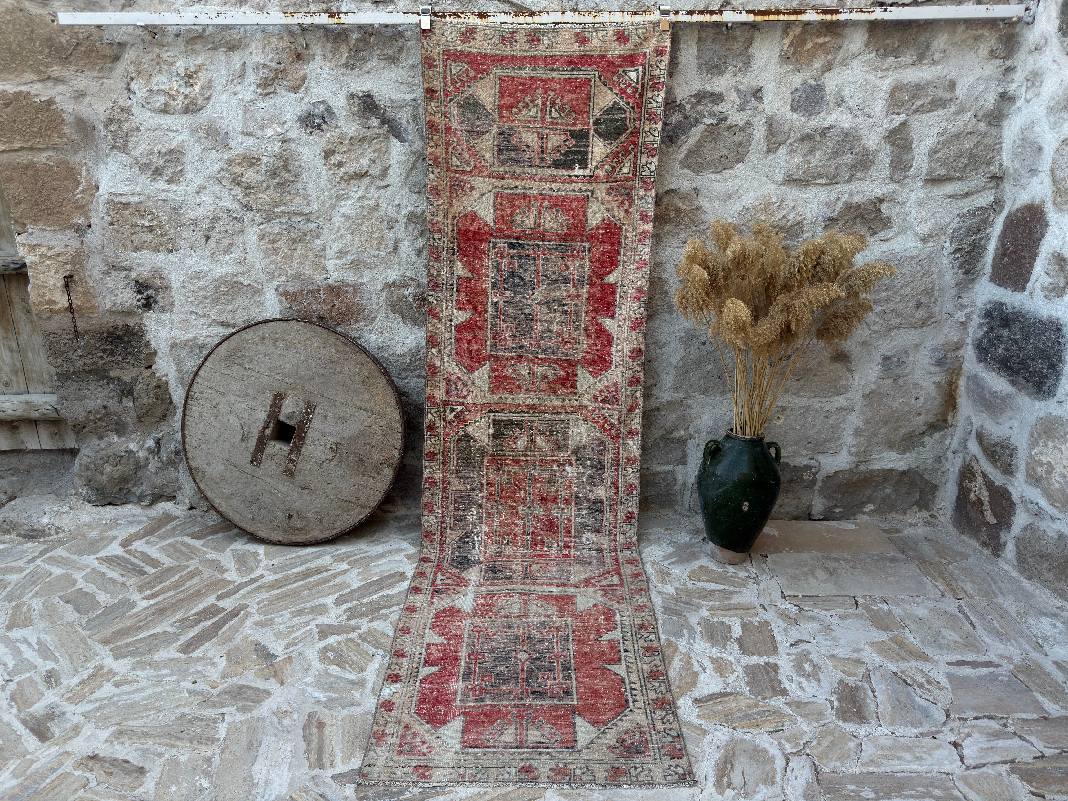 Yetty 3’1” x 10’10”