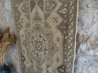 Zoha 4' x 5'5''
